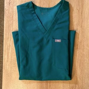 Figs Catarina Hunter Green scrub top